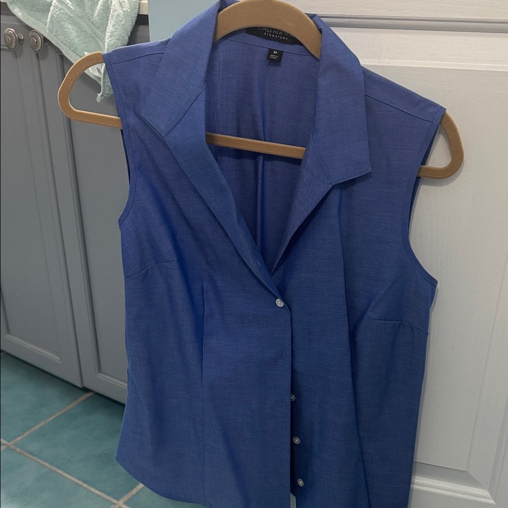 Jones New York Women's Blue Sleeveless Top